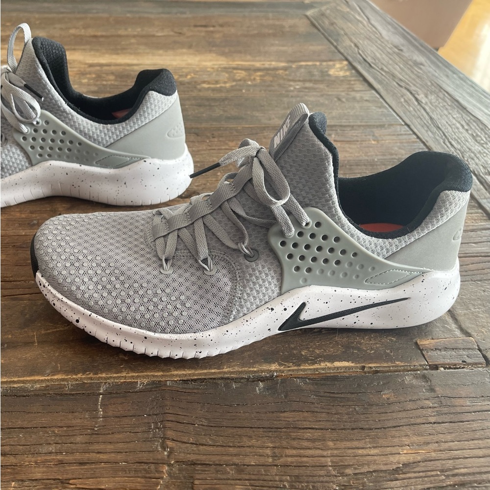 Nike training tennis shoes. Men’s Size 11
